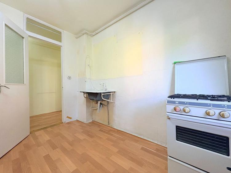 3 camere, spatios, etajul 3 - zona Aradului Est