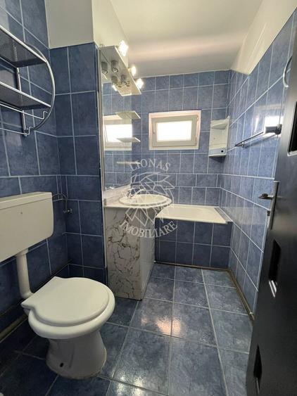 Apartament 3 camere 67 mp-balcon-etaj 3-Zona Andrei Muresanu