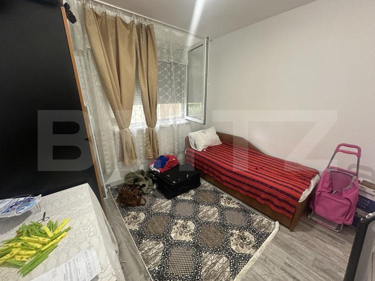 Apartament cu 2 camere, 45 mp, semidecomandat, zona Carpati 1
