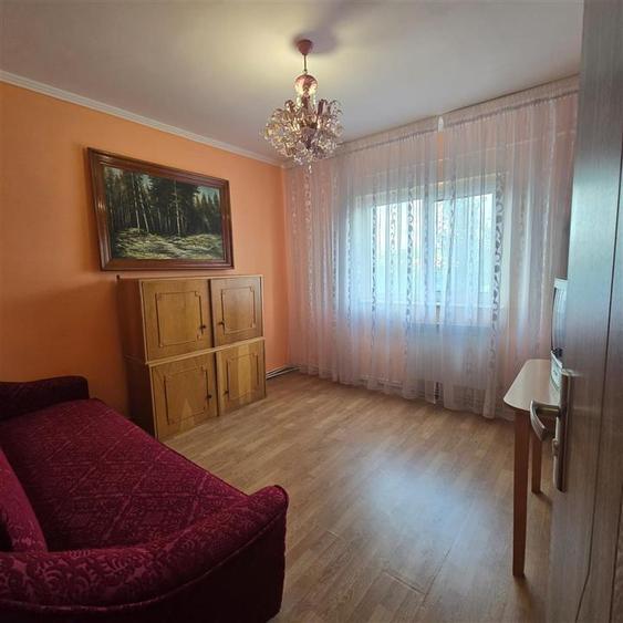 Apartament 3 camere decomandat Alexandru-bulevard