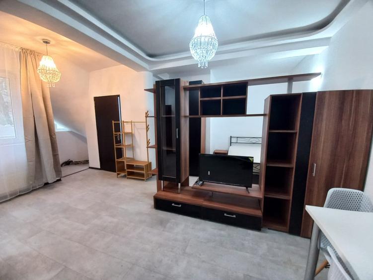 Particular, inchiriez studiou spatios Dristor-metrou
