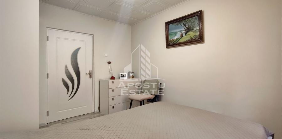 Apartament 4 camere, centrala proprie, zona Miorita