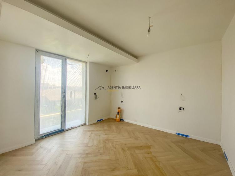 Casa individuala P+1+M