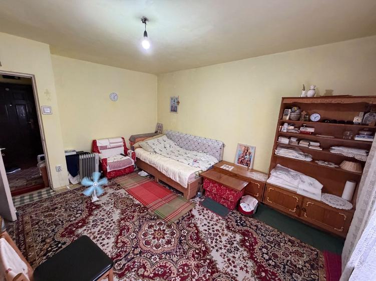 Apartament 1 camera, decomandat - Cugir