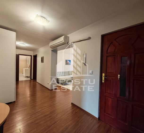 Casa individuala de vanzare cu 11 camere, an 2000, Lipovei, Timisoara