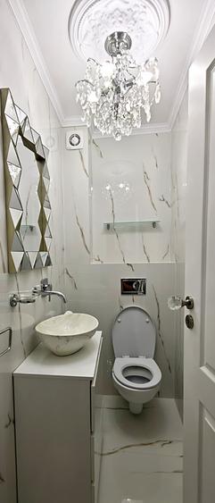 Apartament 3 camere , zona Decebal-Piata