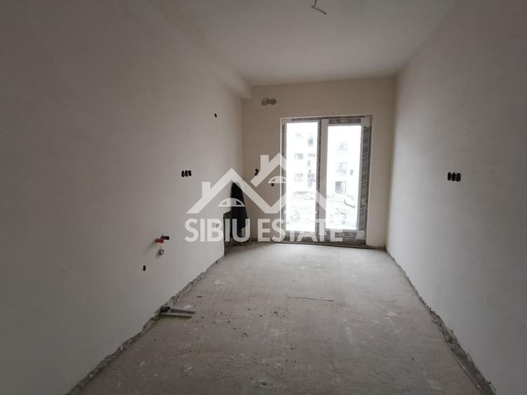 Apartament cu 3 camere , în zona Doamna Stanca