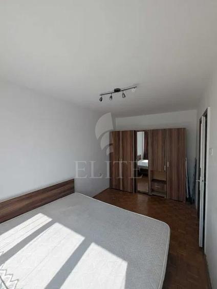 Apartament 2 camere în zona PIATA MIHAI VITEAZUL