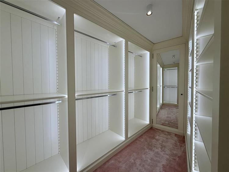 VILA SUPERBA SNAGOV DESCHIDERE 40 ML LAC TEREN 1750 MP