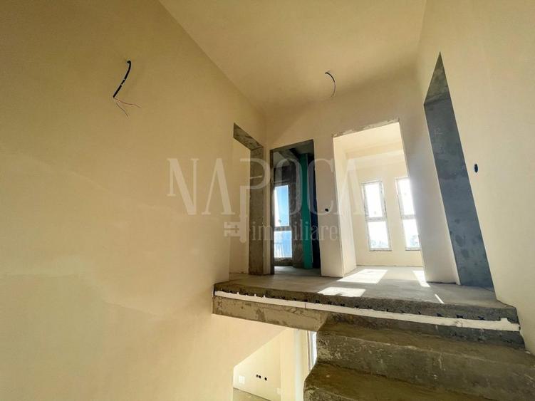 Casa 4 camere de vanzare in Floresti