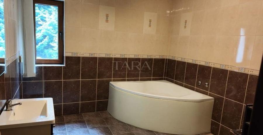 Apartament spațios de 4 camere în Zorilor, zona Sigma