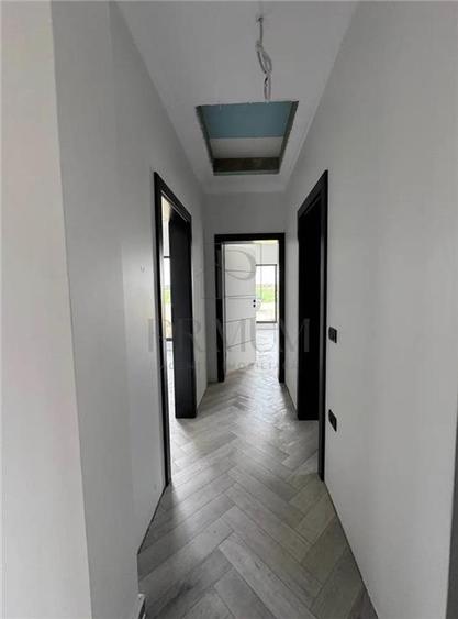 Duplex pe plan - 4 camere - toate utilitatile