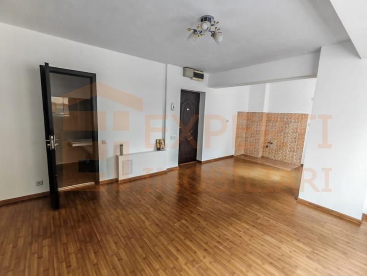 Apartament 2 camere de vanzare, in zona Baba Novac - Kamsas