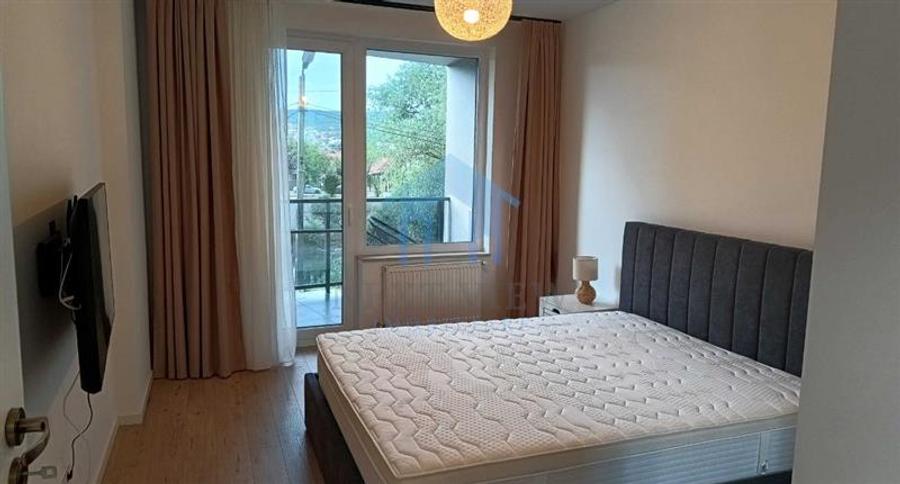 Apartament 3 camere, Piata 1 Mai