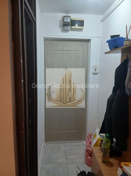 Apartament 2 camere zona Piața Reșița