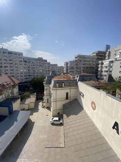 Universitate, imobil S+P+3