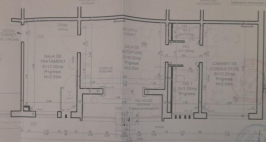 Spatiu stradal pentru  cabinet, salon,diverse activitati.