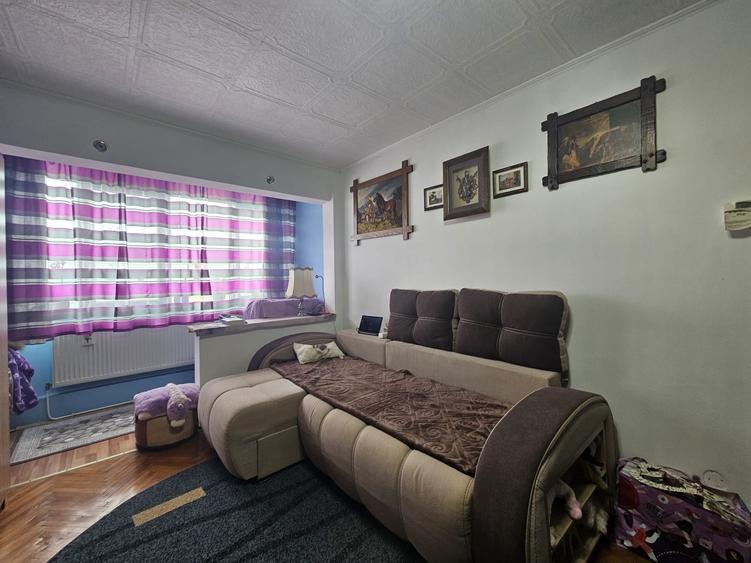 Apartament 2 camere-decomandat-zona Iuliu Maniu