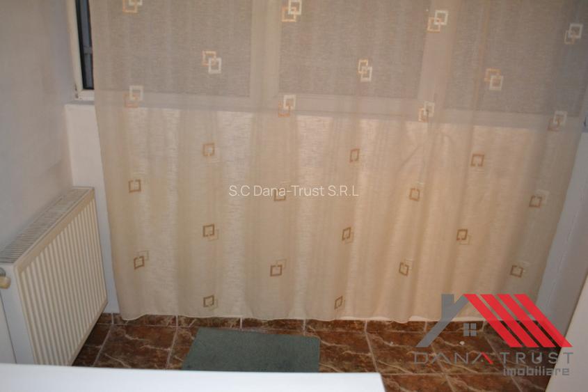 Apartament de închiriat cu 2 camere Ultracentral, strada Eminescu - 10
