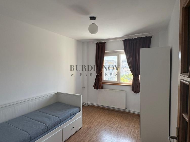 Apartament cu 4 camere  - centrală proprie - Tineretului - Timpuri Noi