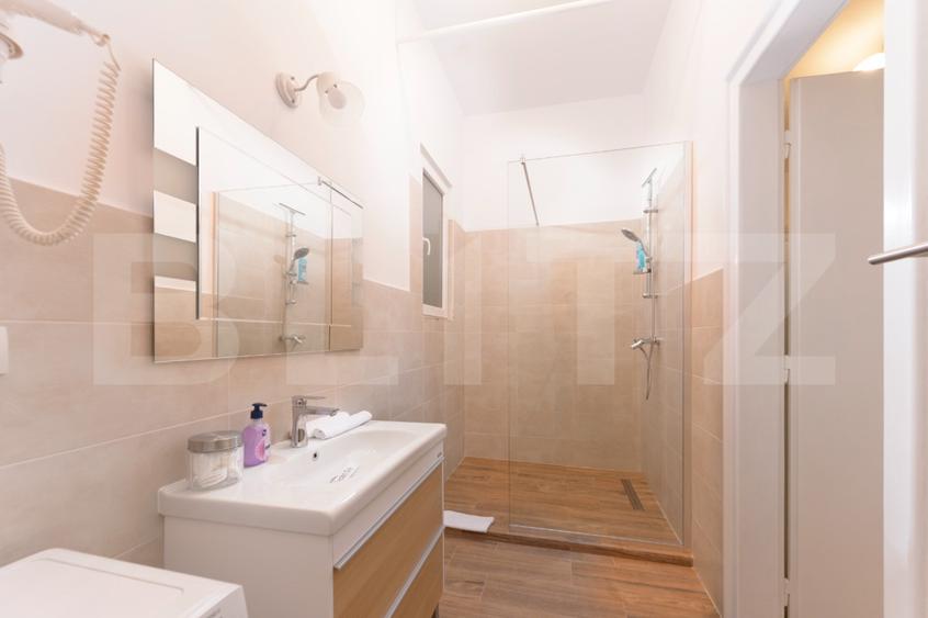 Clădire istorică, apartament, 4 camere- 130 mp, etaj 1, zona Centrală