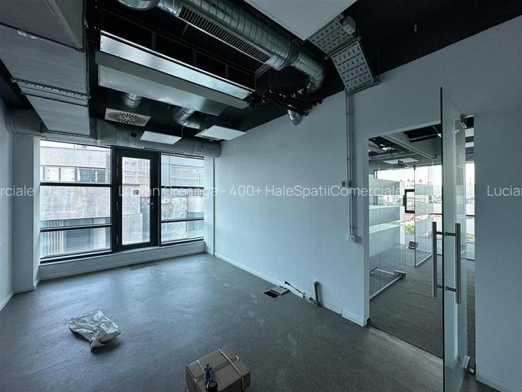 Spatii birouri semicentru, Podul de Piatra, Noc, de la 40mp la 1000mp - 16