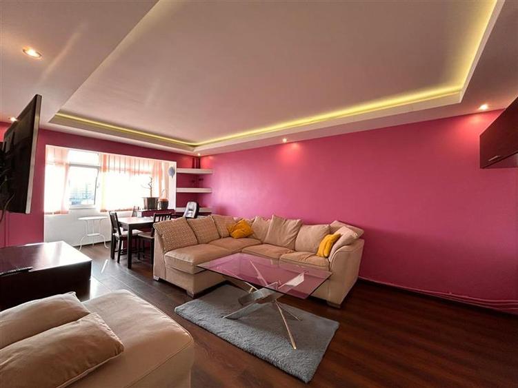 3 Camere decomandat zona GEPEX