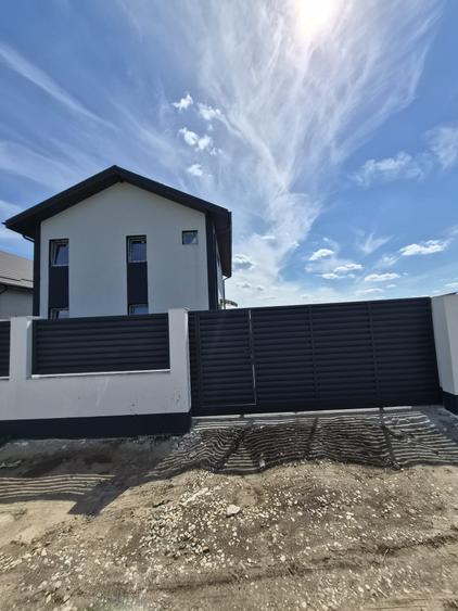 Casa individuala 4 camere-teren 450 mp! Bragadiru Independentei