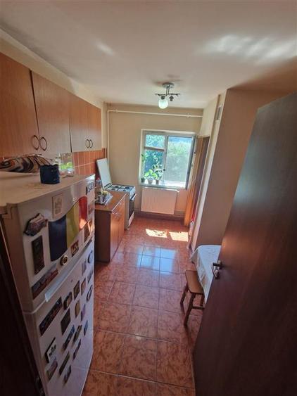 Decomandat 3 Camere 2 Bai 2 Balcoane Zona Aradului
