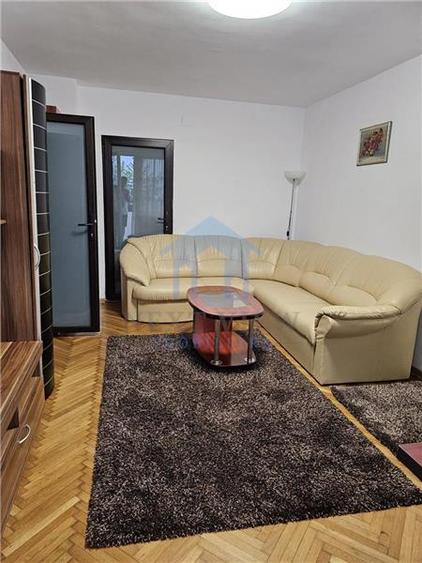 Apartament 2 camere, Andrei Muresanu