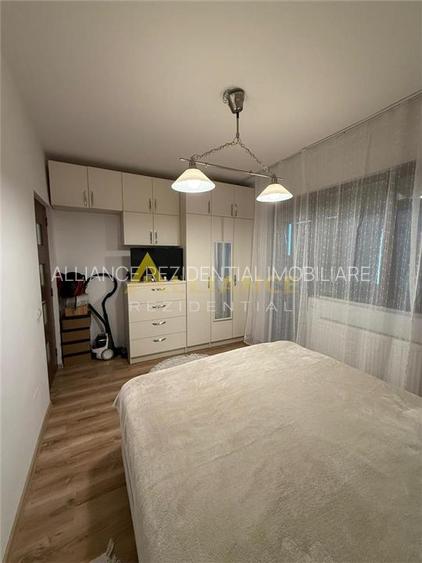 2 camere 52 mp | parter | bloc 2015 | Metalurgiei | mobilat utilat - 10