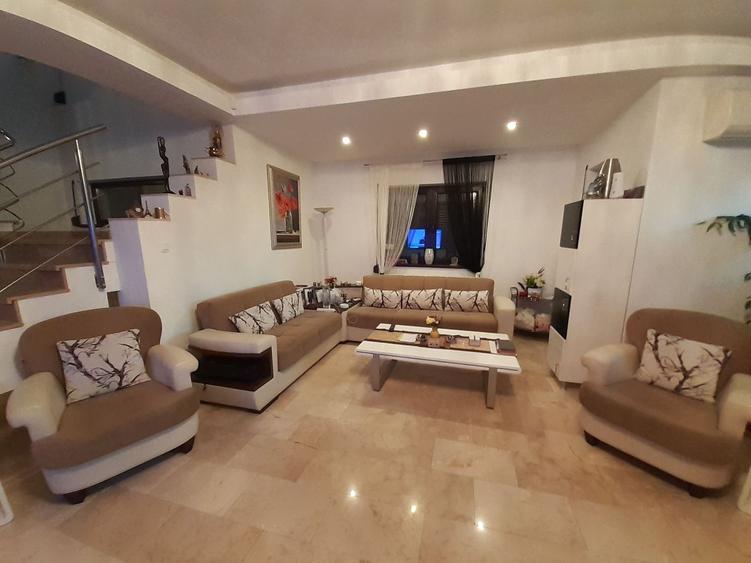 Saftica Ilfov Vila 257mp, 6 camere, Curte Teren 1227 mp, nou 2015