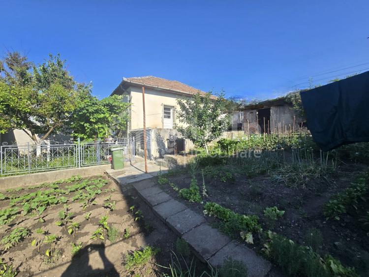 Casa individuala | 84mp utili | 496mp teren | Dambul Rotund