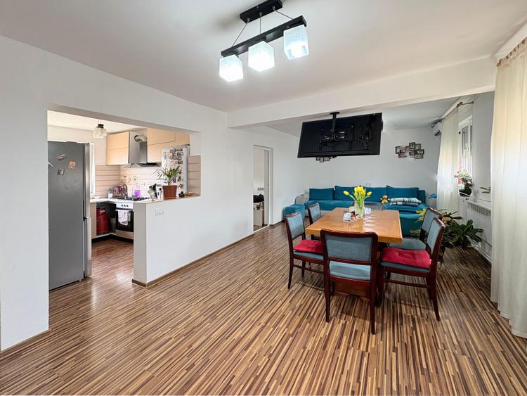 Casa P+M, 5 camere , Valu lui Traian