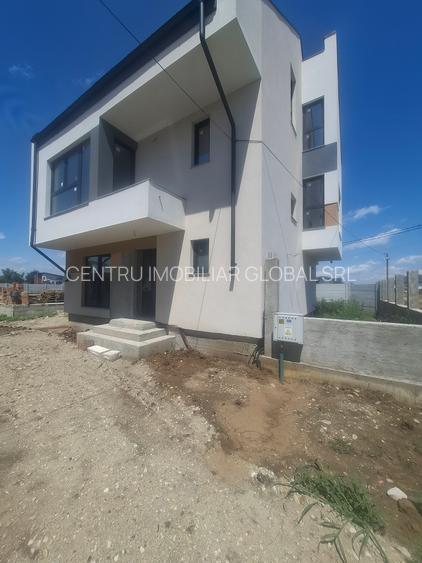 ​Vilă Individuală P+1E+Mansardă | Construcție Solidă, Toate Utilitățile - 6