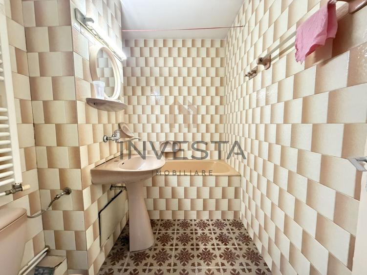 Apartament de vanzare cu 3 camere- Zorilor