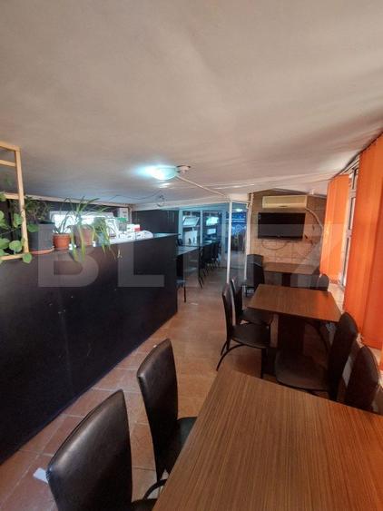 Spatiu Comercial cu 2 camere+beci, teren 400mp,zona Teleajen