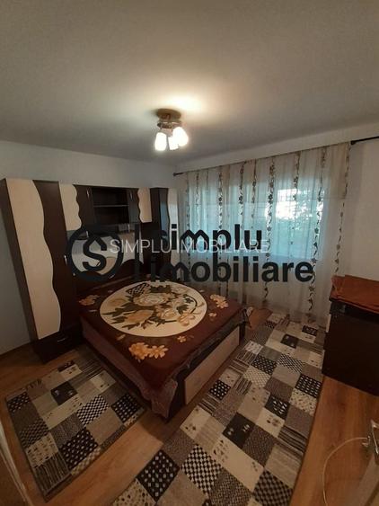 2 decomandate, centrala, p/4, Rovine - 108 000 de euro