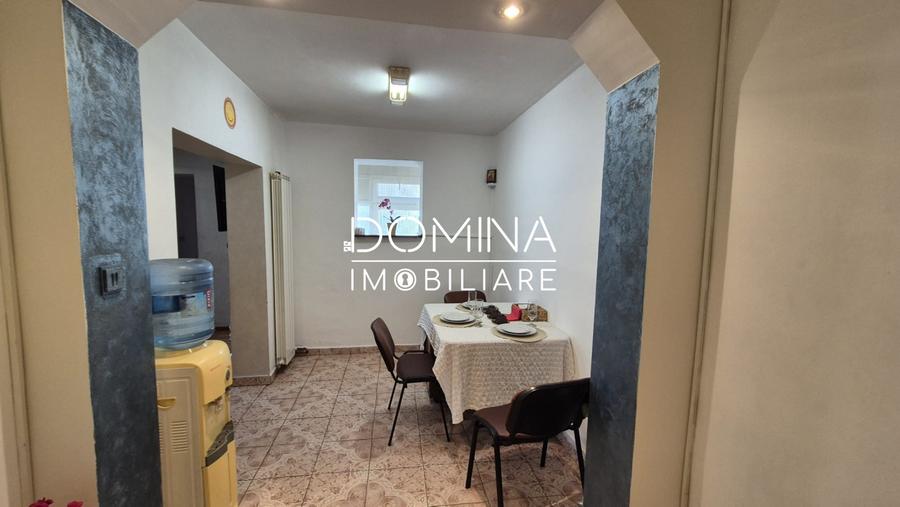 Vânzare apartament 3 camere, zonă centrală, strada Nicolae Bălcescu