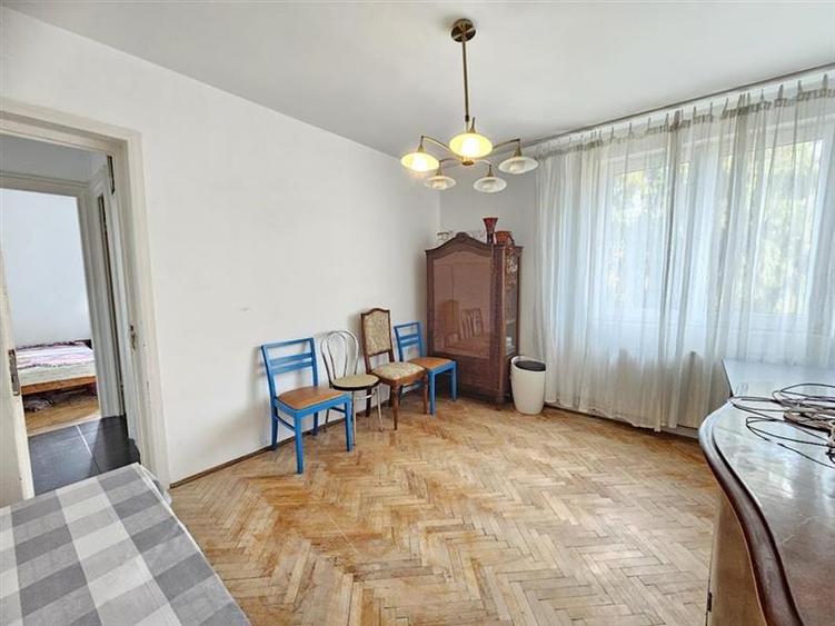 Apartament 4 camere zona 7 Noiembrie UMFST Spitale