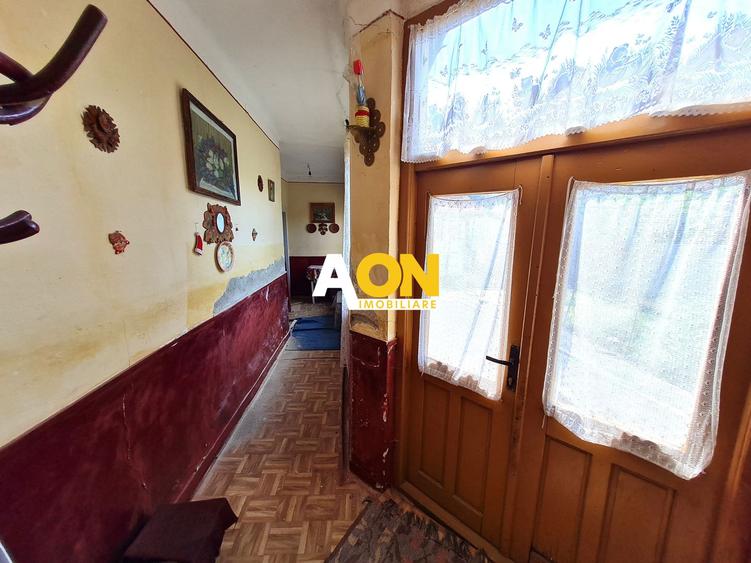 Casa 3 Camere, 90 mp, Teren 250 mp, Zona Centru
