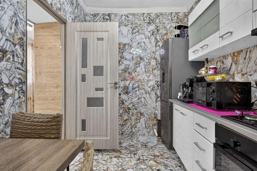 Casă complet renovată în zona ultracentrală | Pecica