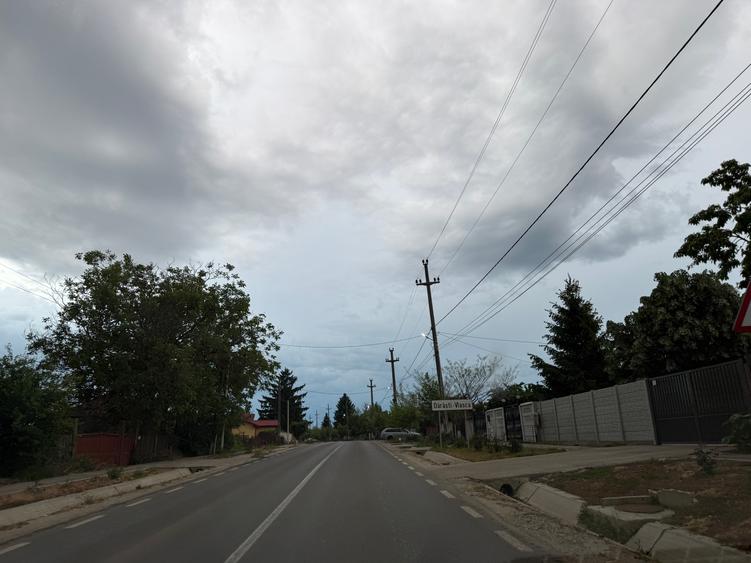 Vanzare teren Giurgiu-Adunatii-Copaceni-Strasa Catunului