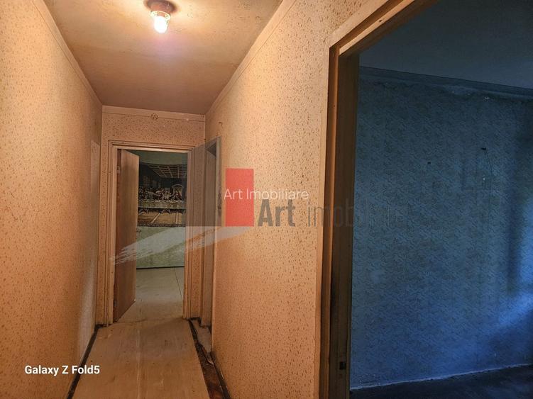 Urgent! Apartament 3 camere piata Minis - 3
