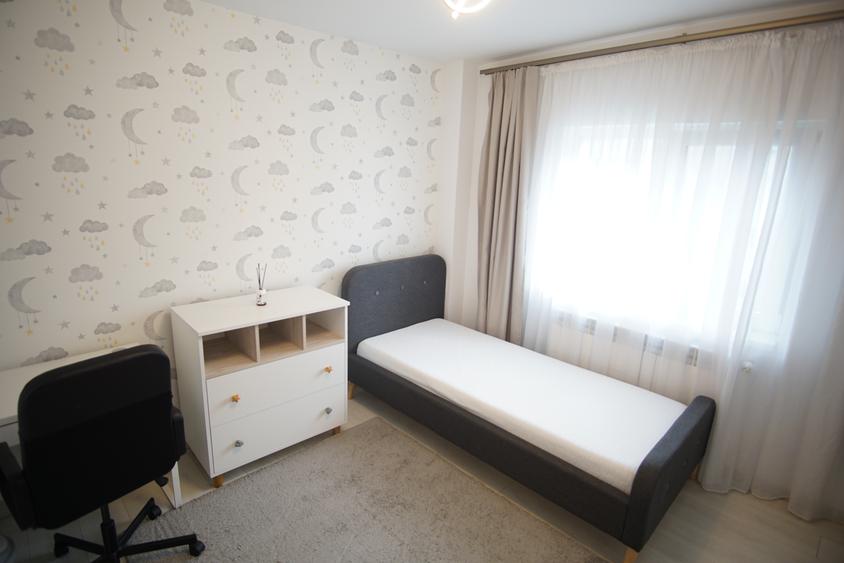 Timpuri Noi Nerva Traian 3 Camere Lux Loc Parcare Contract ANAF Renovat recent