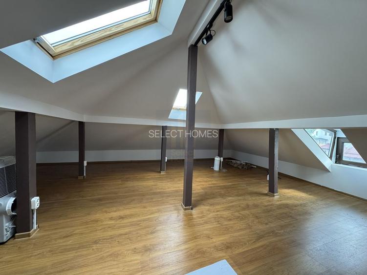 Vila renovata cu 8 camere si curte proprie de inchiriat *Aviatorilor* - 18