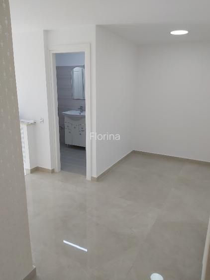 SPATIU STRADAL  DIRECT DE LA PROPRIETAR - 6