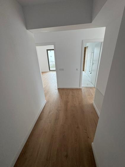 Apartament 3 camere , zona Calea Moldovei