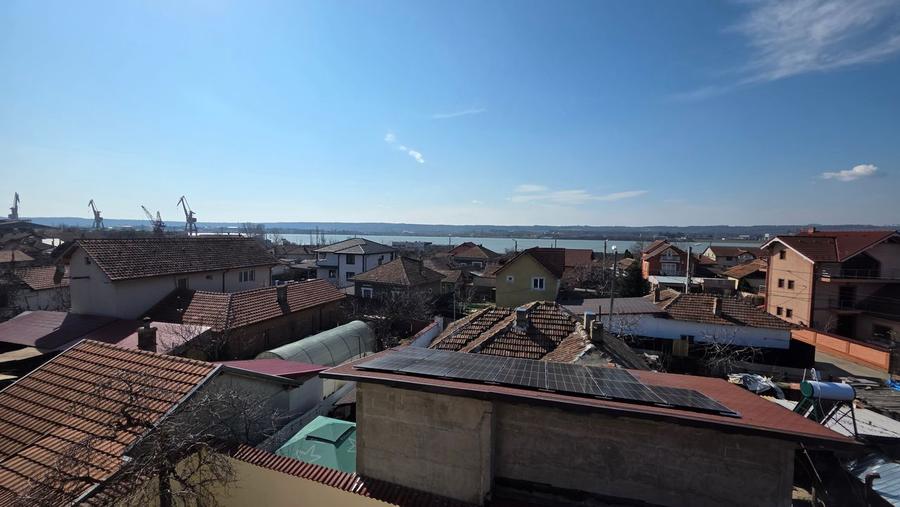 Clădire Comercială + Apartamente | 390 mp | Drumul European |