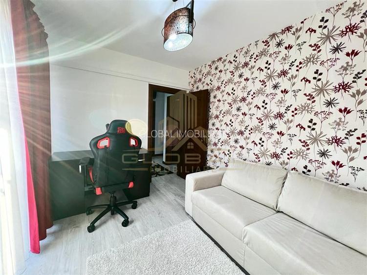 3 camere 2 NiveleTotul Nou Parcarezona Centrala str Gheorghe MarimescuUMF - 13